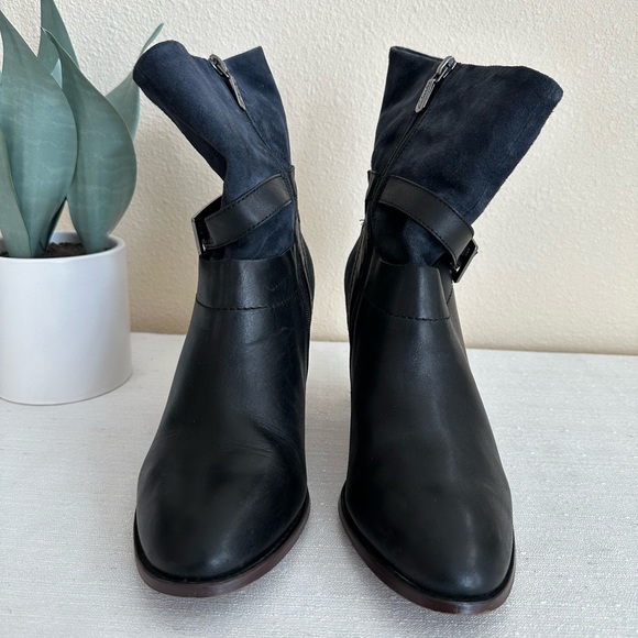 Clarks Kacia Garnet Navy Blue Suede/Leather Mid Height Heeled Boots Women’s 9M - Picture 4 of 11